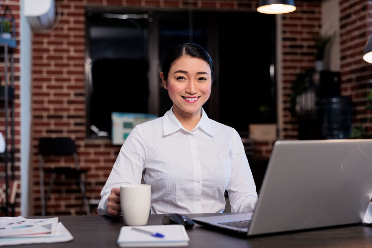 hire remote employees in asia